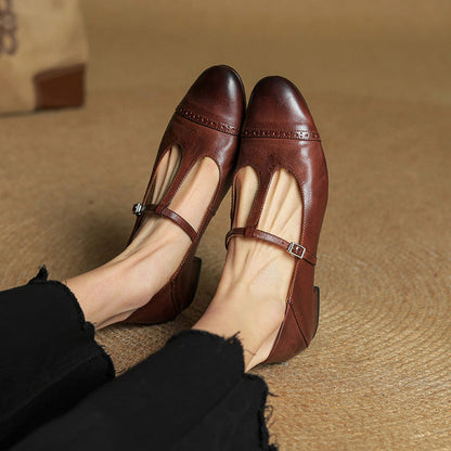 Vintage leather handmade flats for women with round toe & adjustable strap.