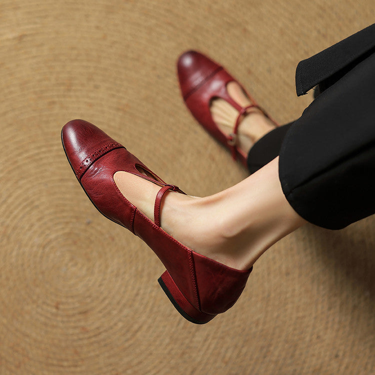 Vintage leather handmade flats for women with round toe & adjustable strap.