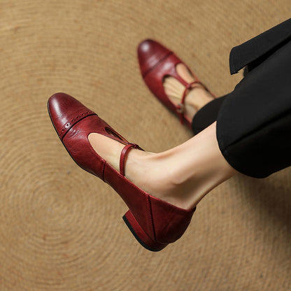 Vintage leather handmade flats for women with round toe & adjustable strap.